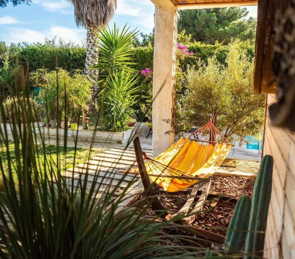 Escale Villa Marignane Couette-café